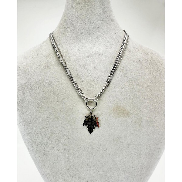 Gümüş Yaprak Desenli Kolye